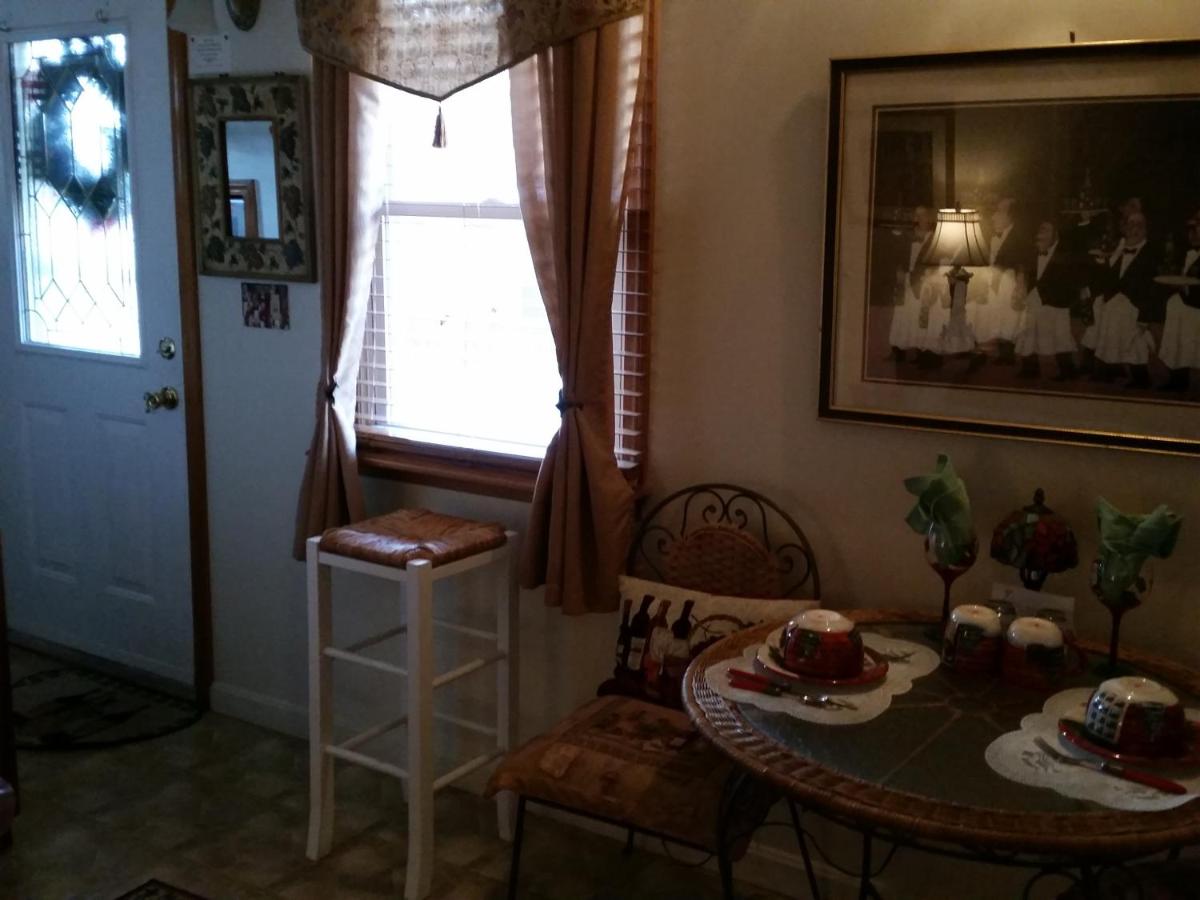 1 Murray House - image 6