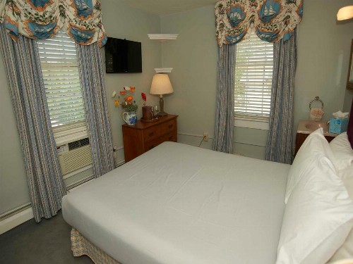 Bellevue House - image 11