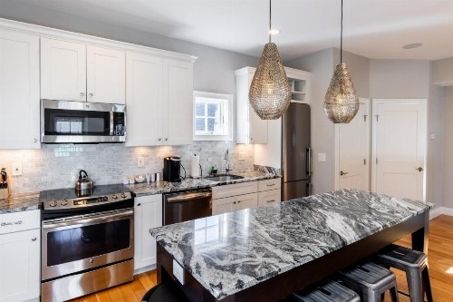 The Newport Lofts - 595 Thames Street - image 32