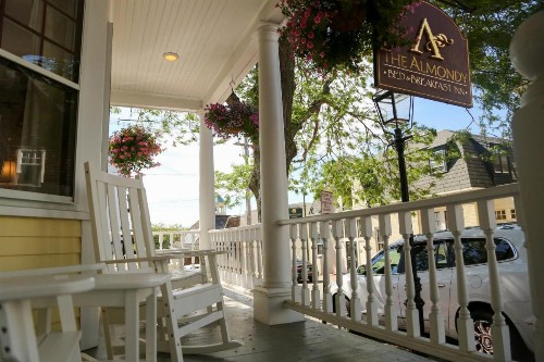 Almondy Inn Bed & Breakfast - image 49