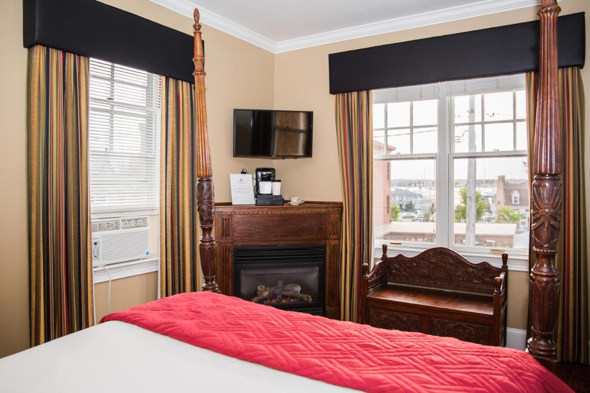 Almondy Inn Bed & Breakfast - image 7