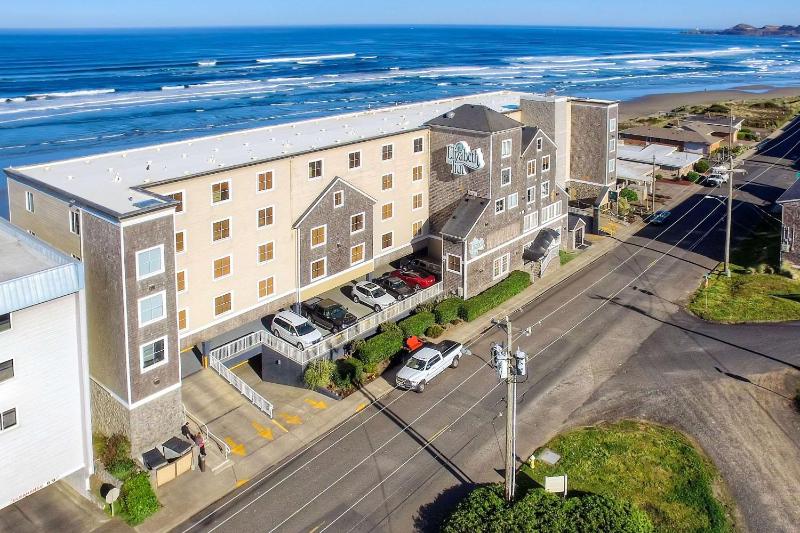 Elizabeth Oceanfront Suites Ascend Hotel Collection - main image