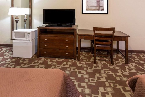 Travelodge by Wyndham Newport - image 23