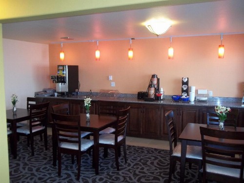Travelodge by Wyndham Newport - image 39