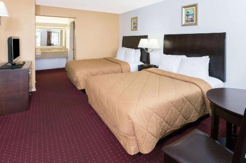 Days Inn by Wyndham Newport OR - image 18