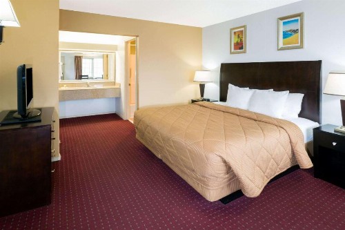 Days Inn by Wyndham Newport OR - image 22