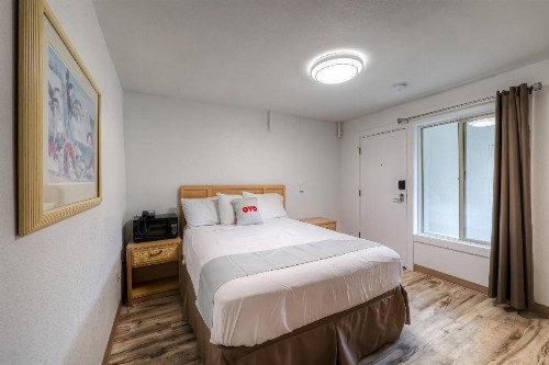 Newport Inn and Suites - image 13