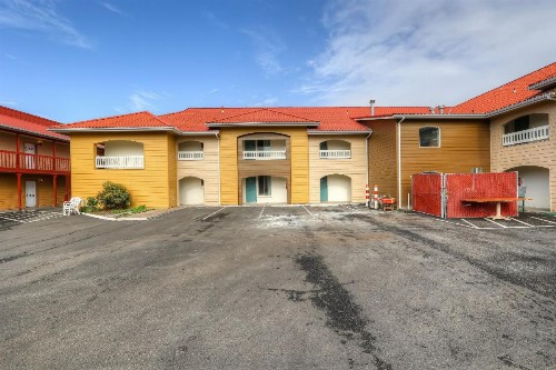 Newport Inn and Suites - image 37