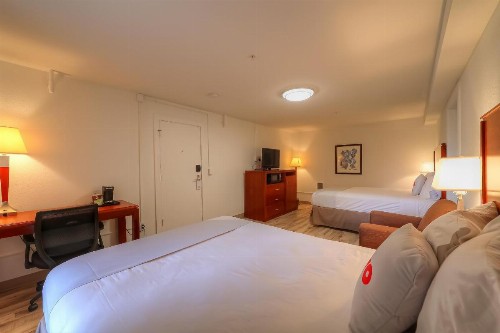Newport Inn and Suites - image 38