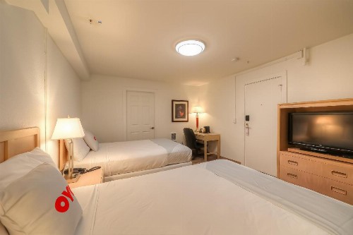 Newport Inn and Suites - image 47