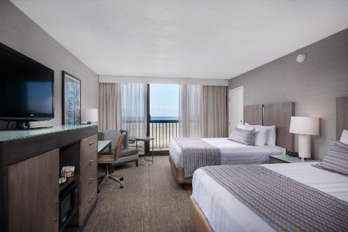 Best Western Plus Agate Beach Inn - image 31