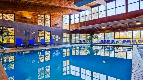 Best Western Plus Agate Beach Inn - image 32