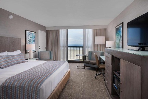 Best Western Plus Agate Beach Inn - image 5