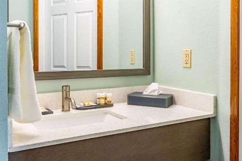 La Quinta by Wyndham Newport - image 28