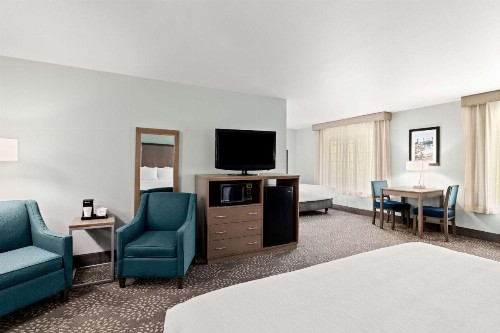 La Quinta by Wyndham Newport - image 43