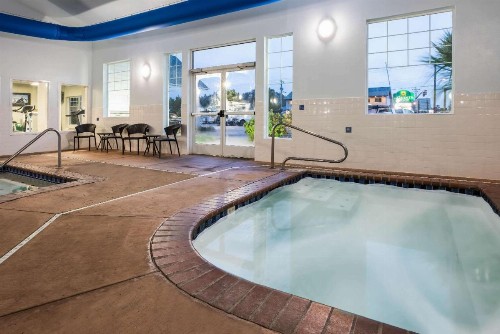 La Quinta by Wyndham Newport - image 45