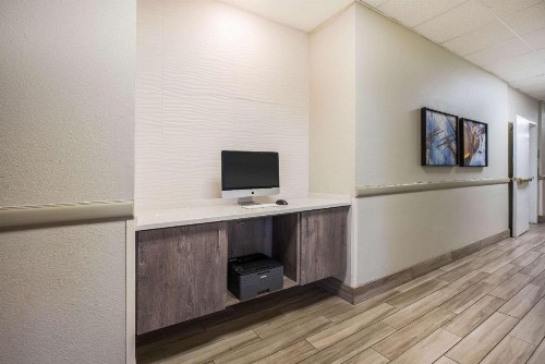 La Quinta by Wyndham Newport - image 46