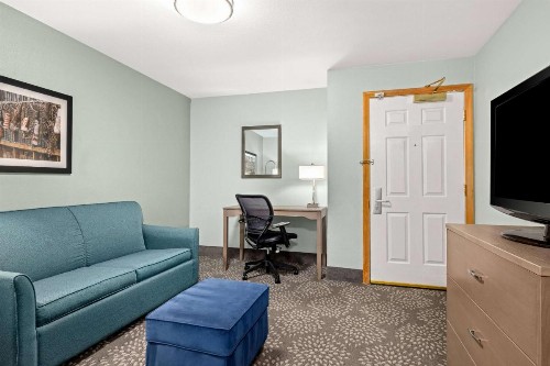La Quinta by Wyndham Newport - image 49