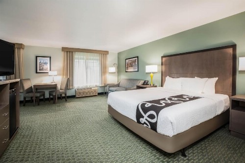 La Quinta by Wyndham Newport - image 6