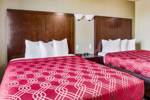 Econo Lodge Newport - image 13