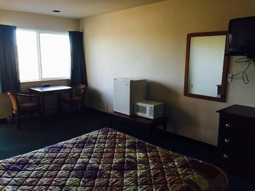 Summer Wind Budget Motel - image 26
