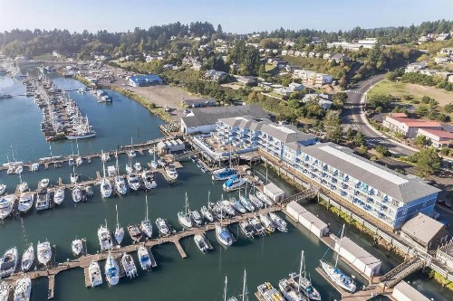 The Landing at Newport Condominium Hotel - image 26