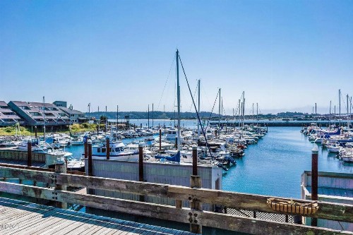 The Landing at Newport Condominium Hotel - image 30