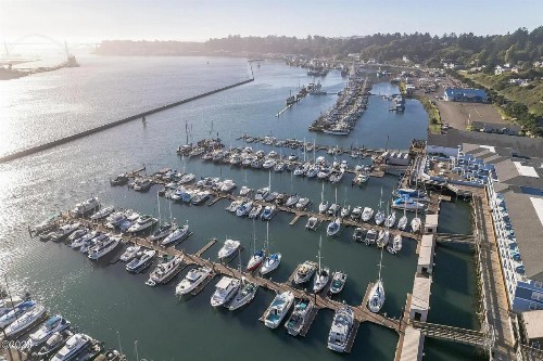 The Landing at Newport Condominium Hotel - image 31