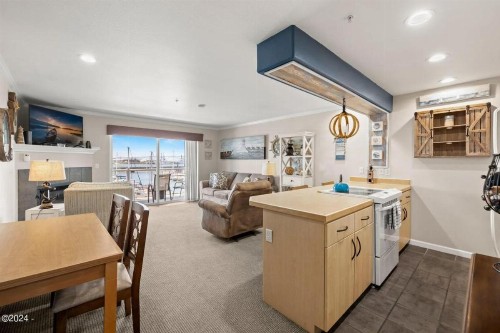 The Landing at Newport Condominium Hotel - image 37