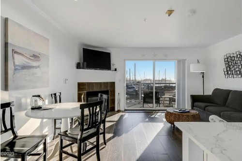 The Landing at Newport Condominium Hotel - image 39