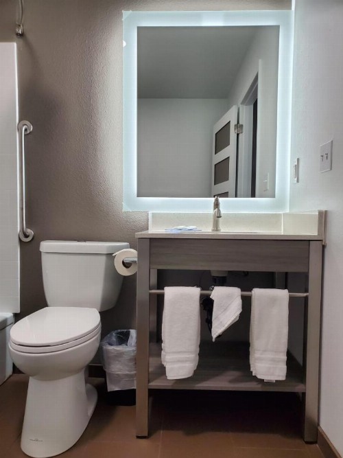 Money Saver Motel - image 22