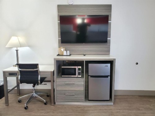 Money Saver Motel - image 25