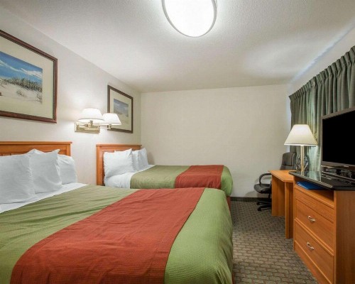 Rodeway Inn Newport - image 12