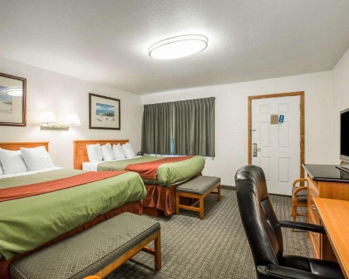 Rodeway Inn Newport - image 29