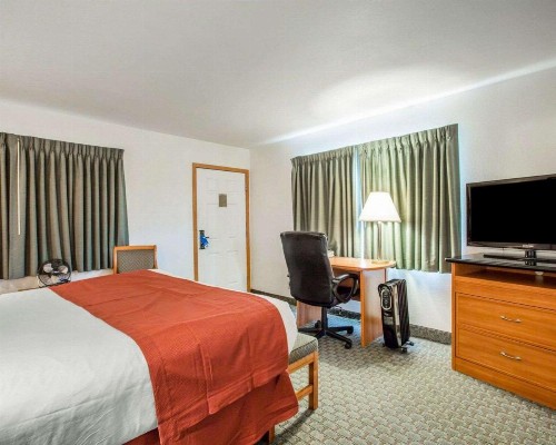 Rodeway Inn Newport - image 4