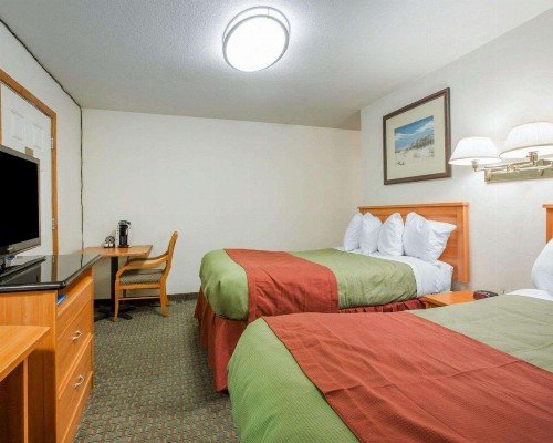 Rodeway Inn Newport - image 5