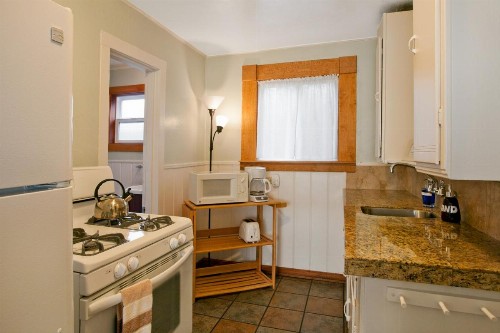 Agate Beach Motel - image 17