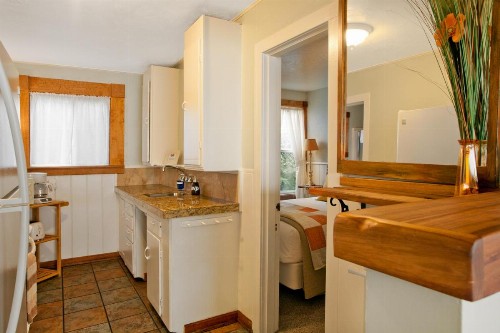 Agate Beach Motel - image 18
