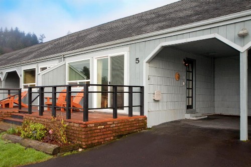 Agate Beach Motel - image 25