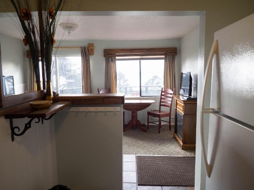 Agate Beach Motel - image 32