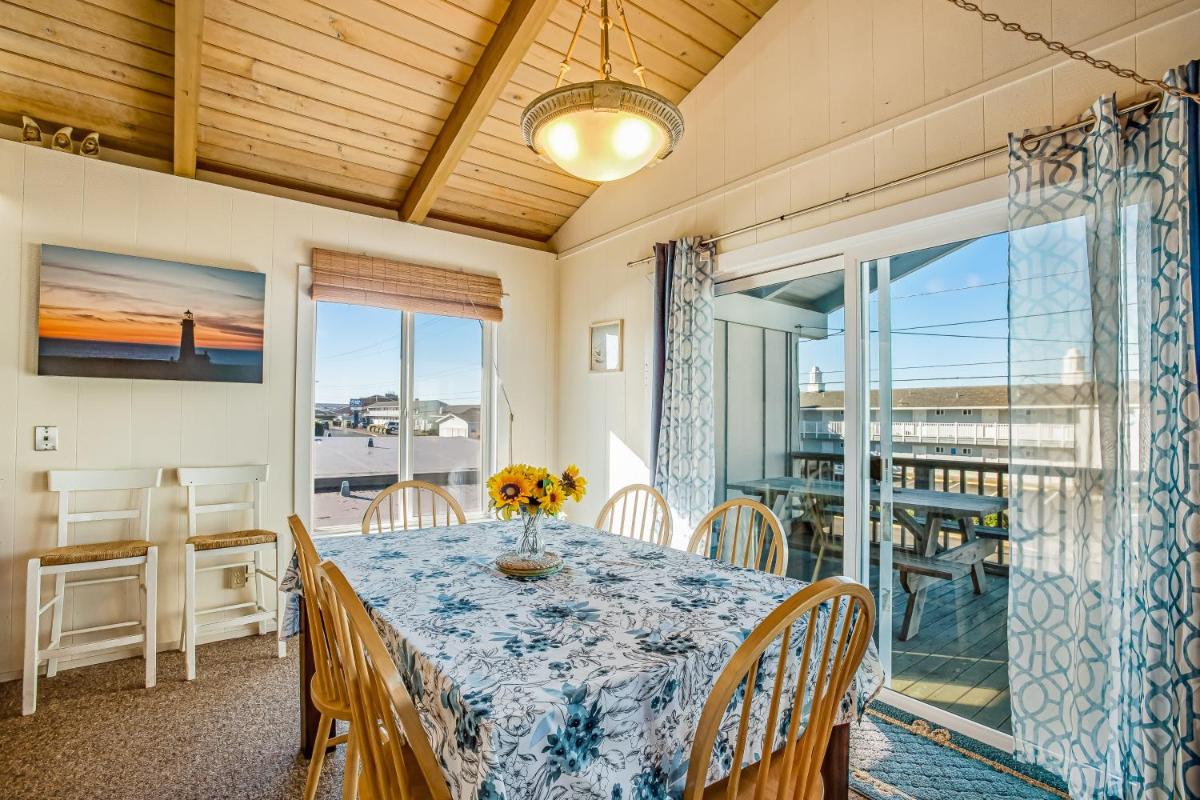Beach Retreat - image 7