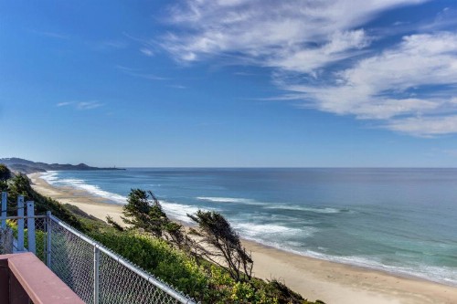 Beverly Beach Whale Lookout - image 1