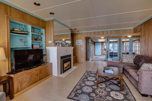 Agate Beach Oceanfront Suite A - image 9