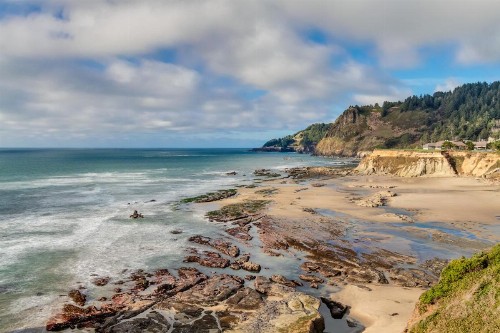 Newport's Cypress Oceanview Home - image 12