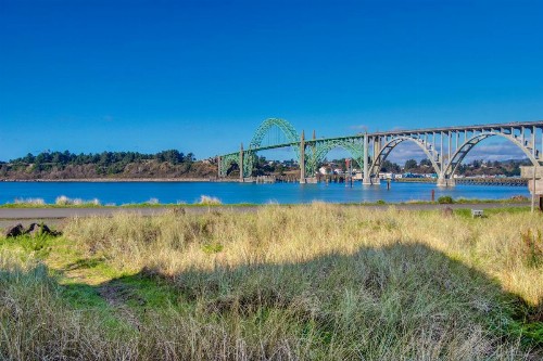 Newport's Cypress Oceanview Home - image 2