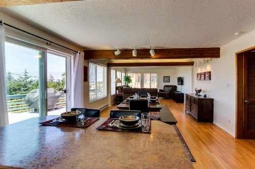 Newport's Cypress Oceanview Home - image 3