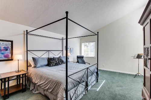 Newport's Cypress Oceanview Home - image 9