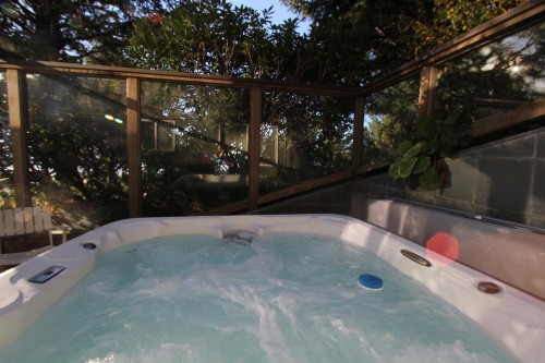 Whispering Seas with Hot Tub! - image 8