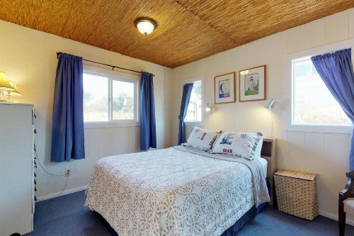 Beach Retreat -- Lower Retreat - image 6