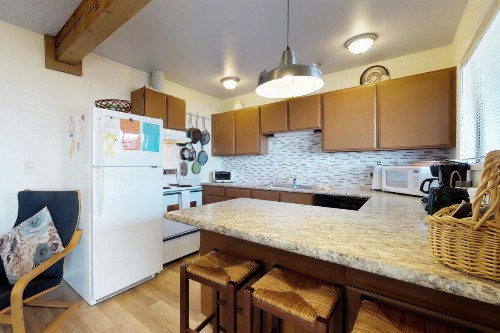 Beach Retreat -- Lower Retreat - image 7